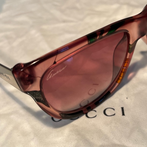 Gucci Flora Pink Cat Eye Sunglasses Gradient Lens,  Cloth, Bag Luxury Designer main image 9